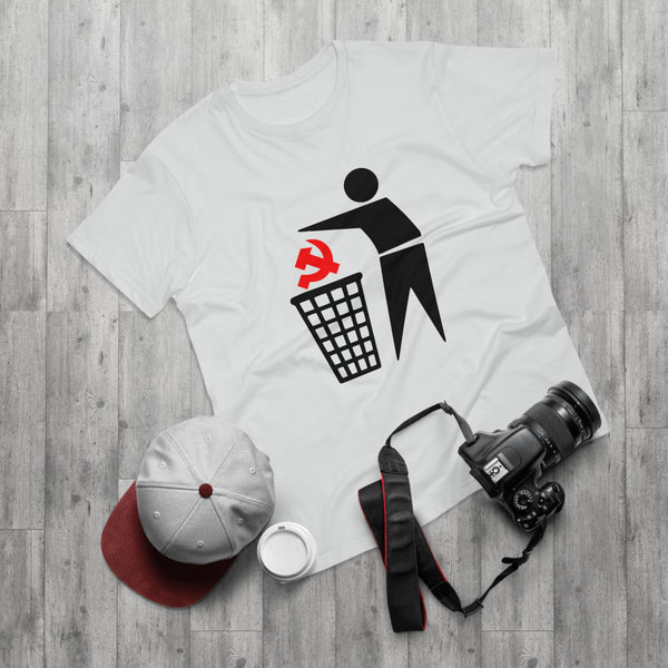 Kommunismi roskikseen | T-paita
