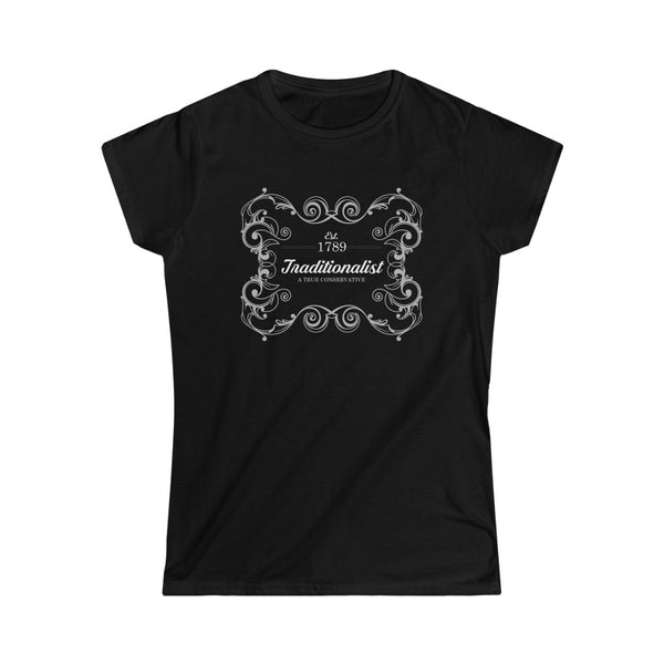 Traditionalist | Naisten lady fit t-paita